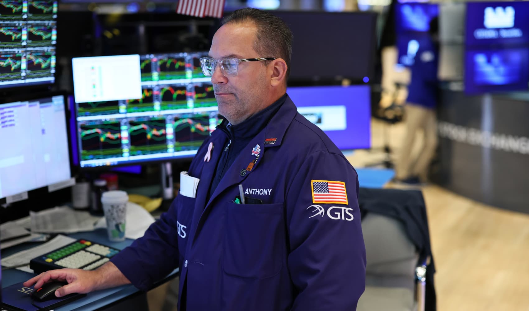 Traders work on the floor of the New York Stock Exchange during morning trading on May 07, 2025 in New York City.